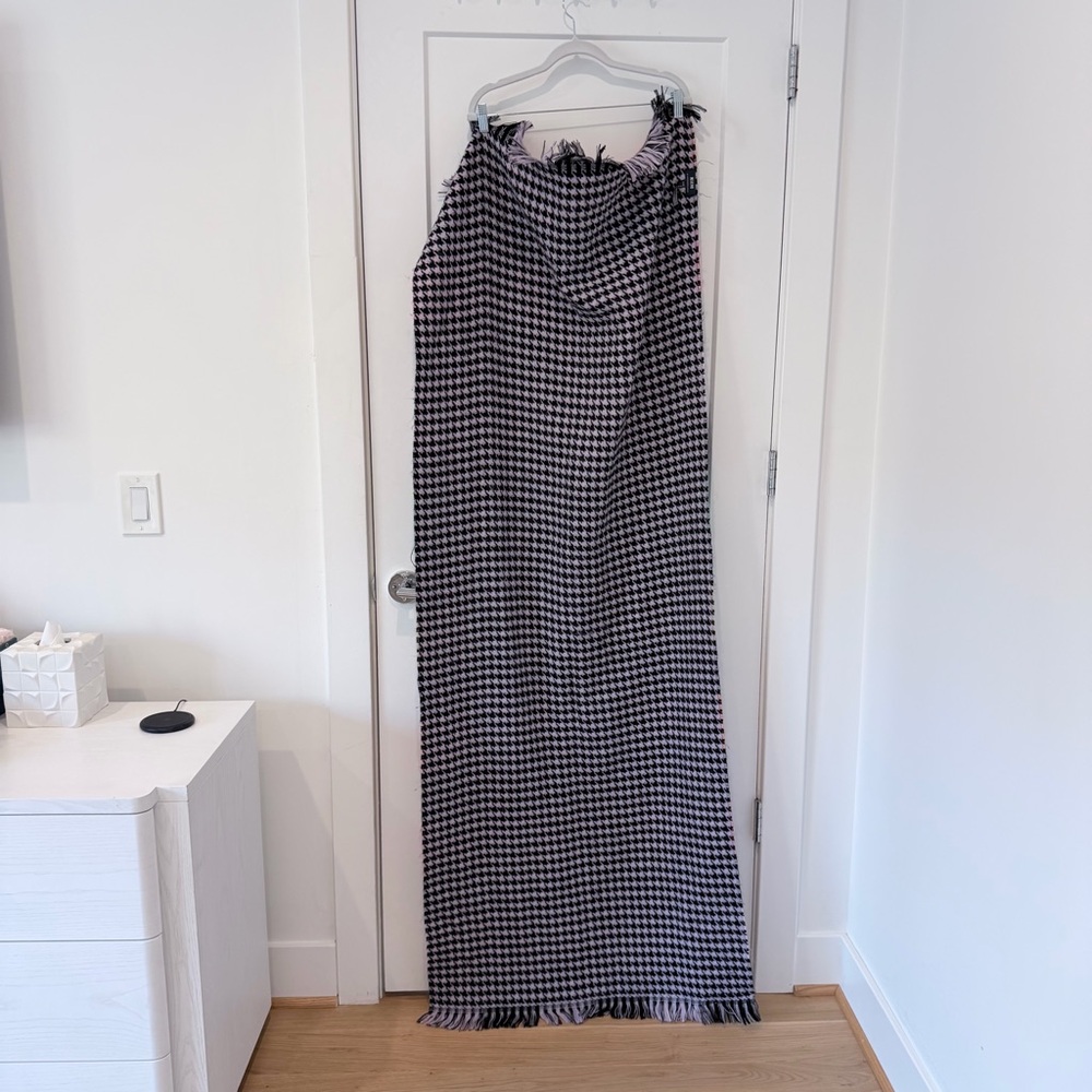 Anthropologie Black and Lavender/Multi Reversible Maxi Scarf - Picture 5 of 10